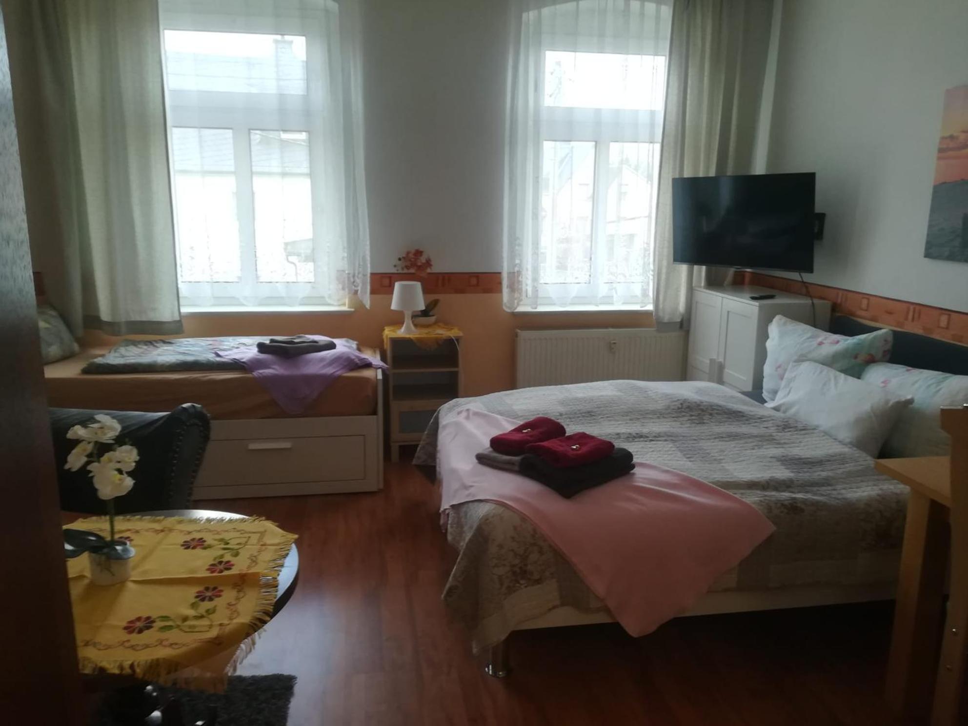 Pension Elli Kroessner Hartmannsdorf bei Chemnitz Экстерьер фото
