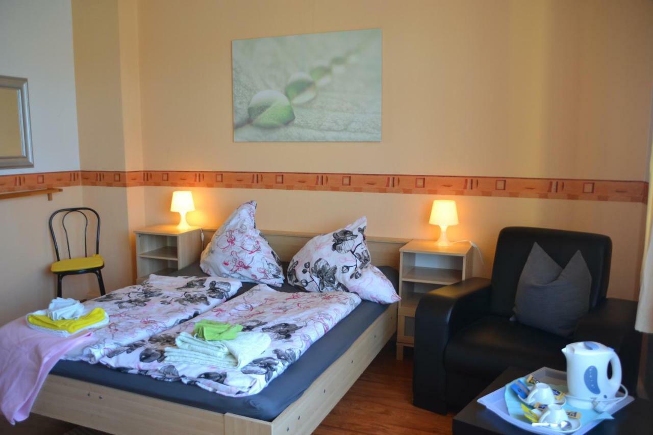 Pension Elli Kroessner Hartmannsdorf bei Chemnitz Экстерьер фото
